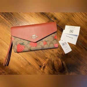 Coach New York Traveler Envelope Wallet NWT